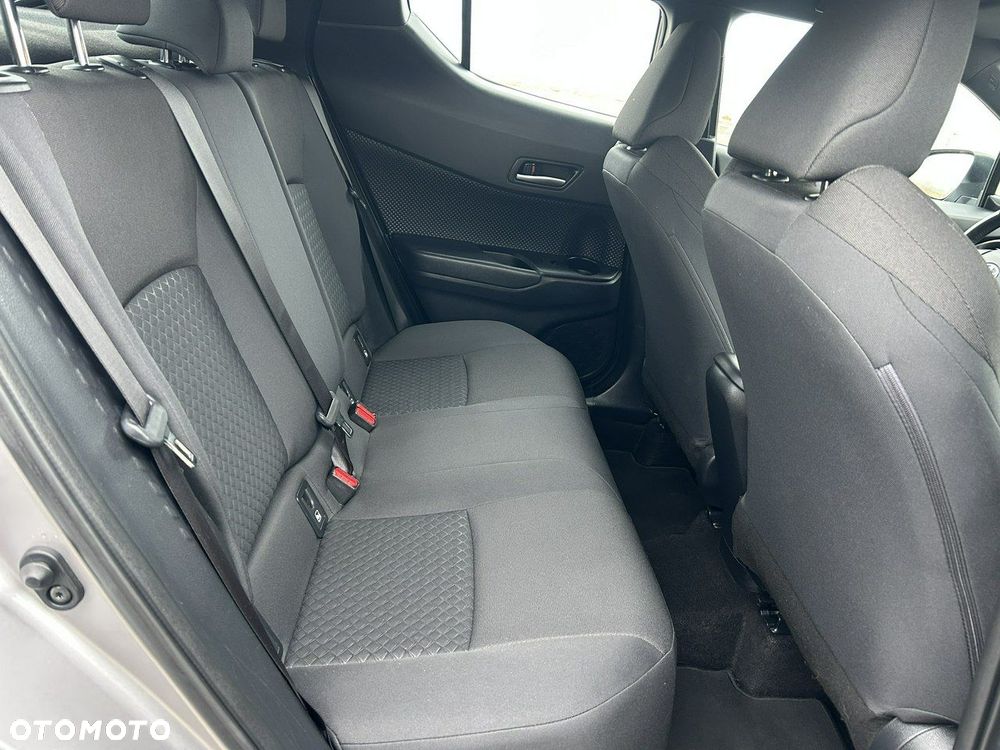 Toyota C-HR - 18