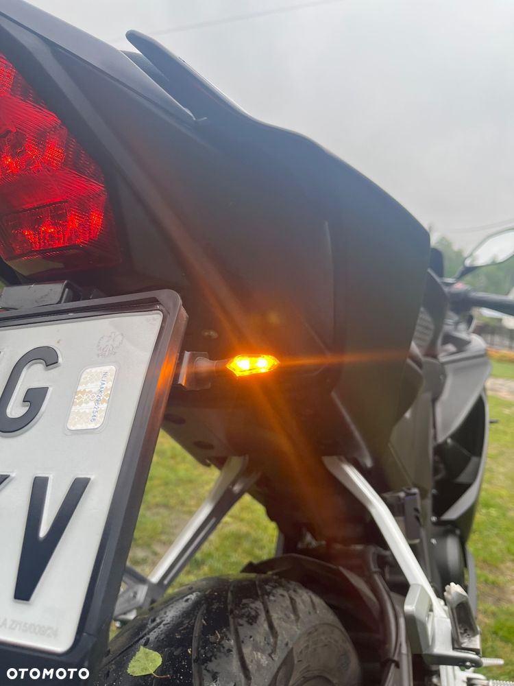 Yamaha YZF - 13