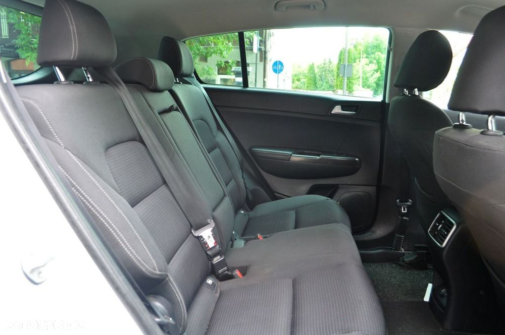 Kia Sportage 1.7 CRDI 2WD Edition 7 - 10