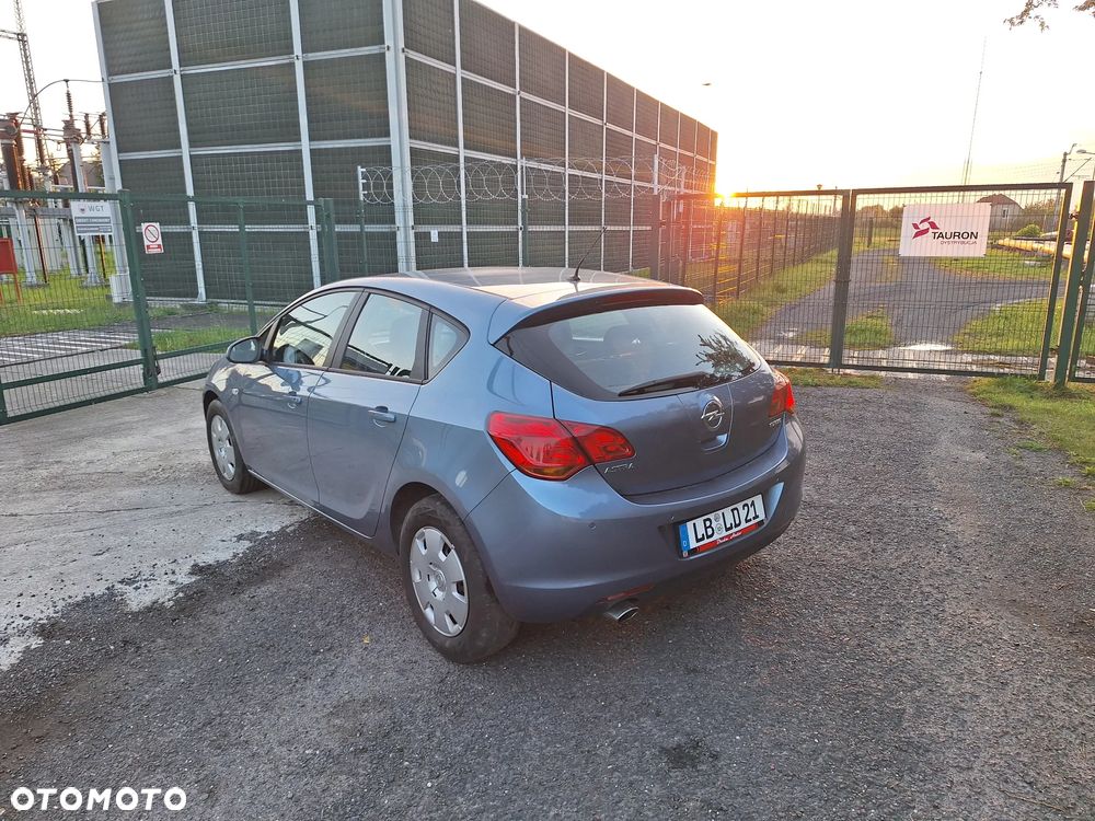 Opel Astra 1.4 Turbo - 3