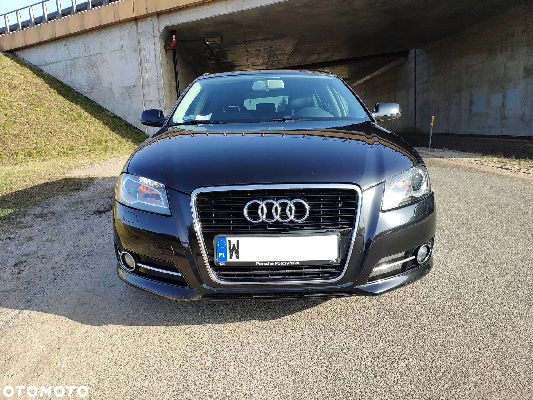 Audi A3 2.0 TDI Sportback DPF Ambiente - 2