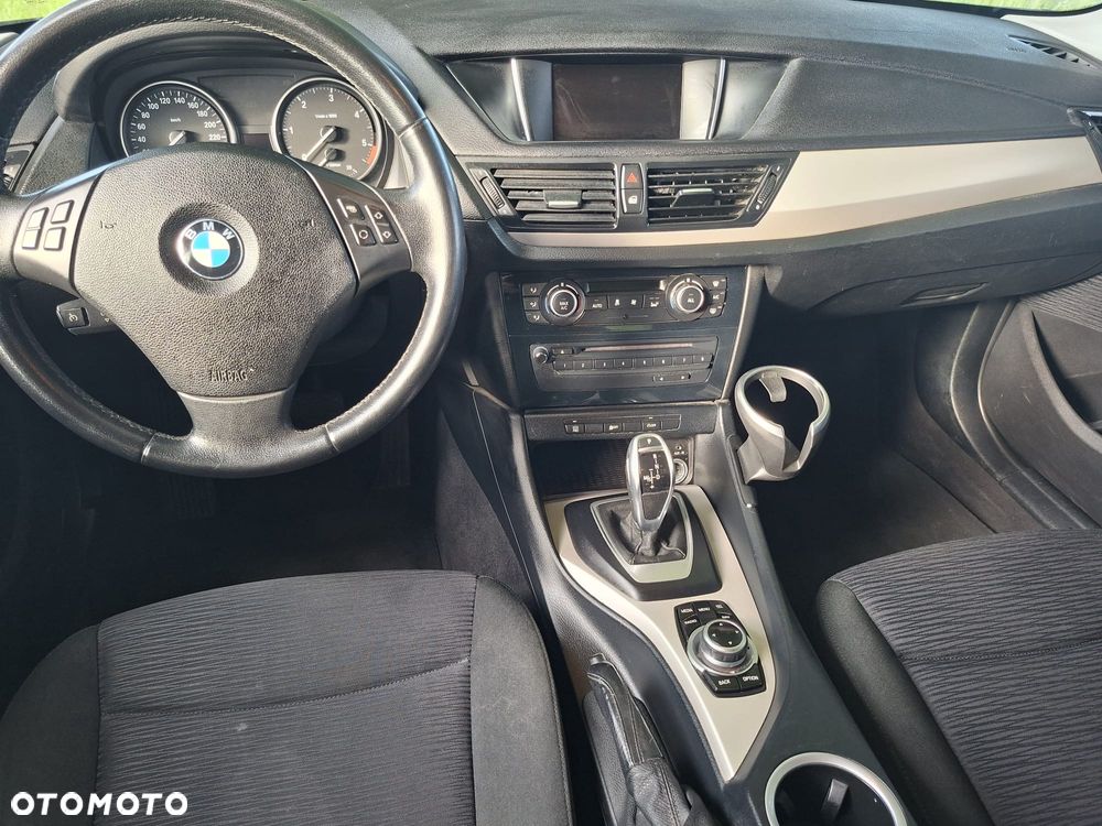 BMW X1 sDrive18d xLine - 18
