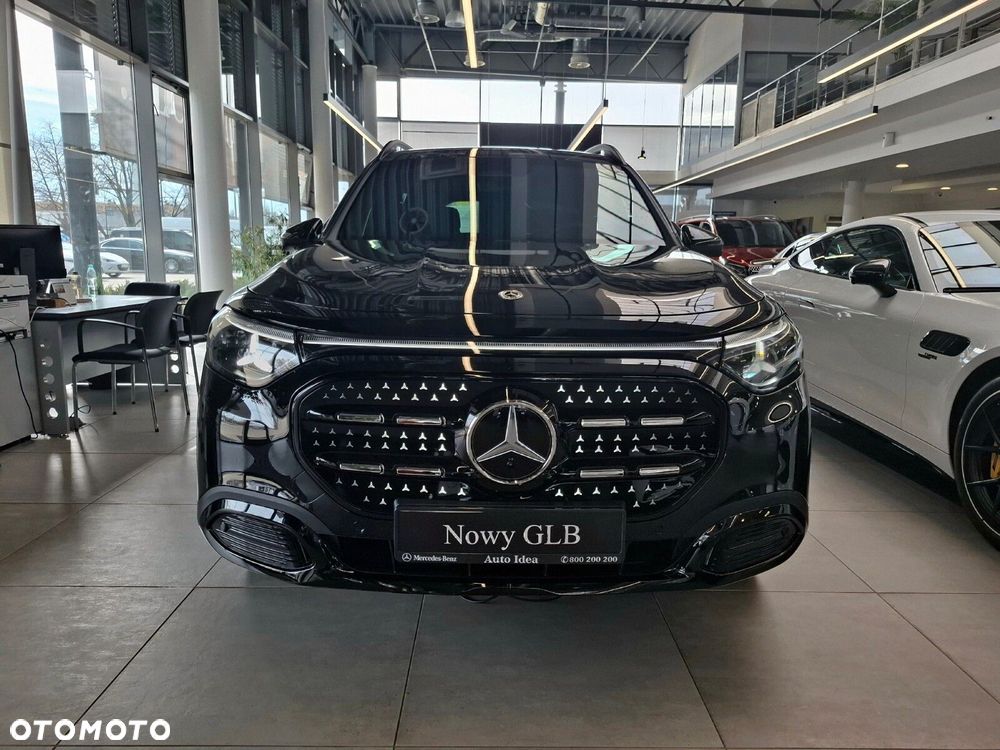 Mercedes-Benz GLB - 3