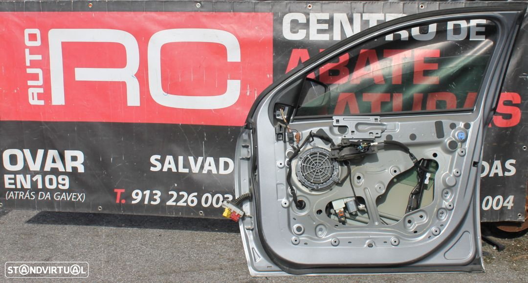 Porta da Frente do Lado Direito Peugeot 308 - 2