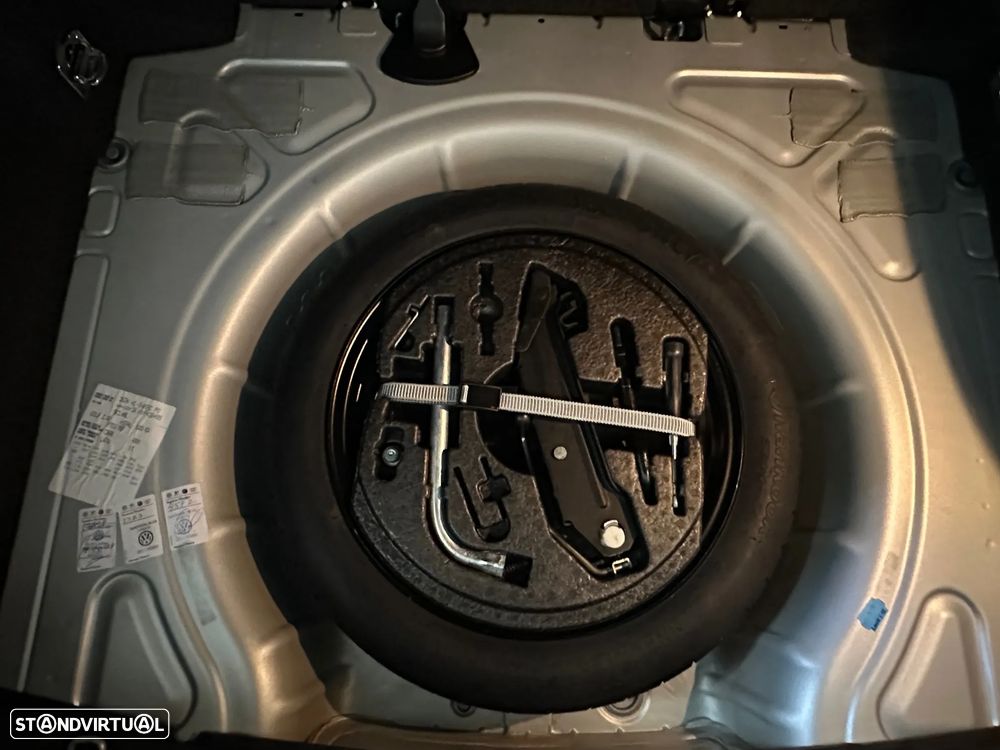 VW Golf 2.0 TDi BlueMotion Edition - 36