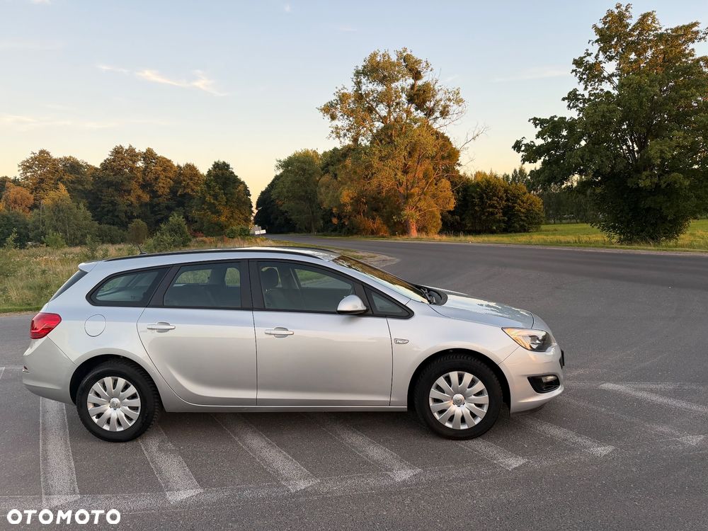 Opel Astra 1.7 CDTI Enjoy - 11