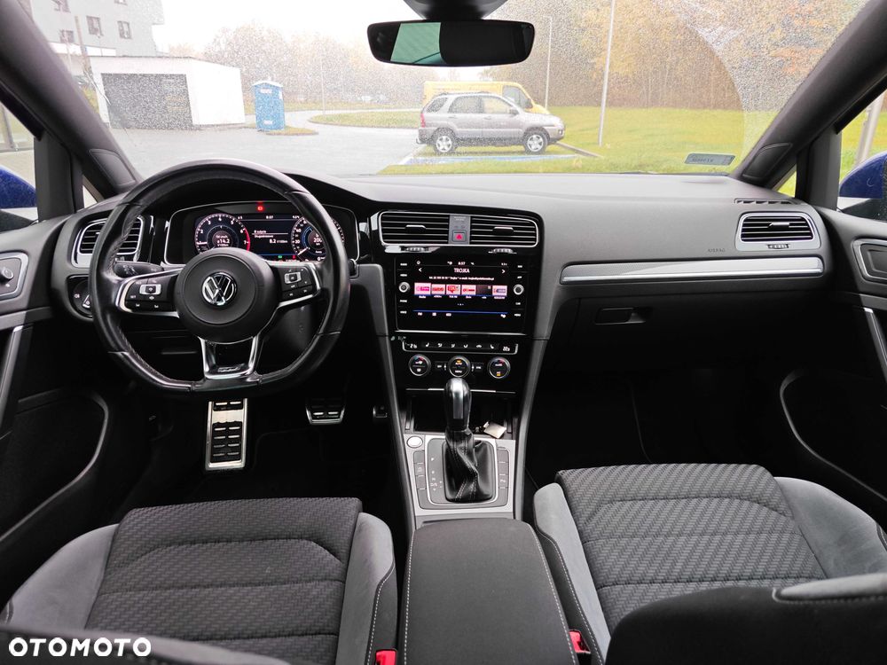 Volkswagen Golf - 9