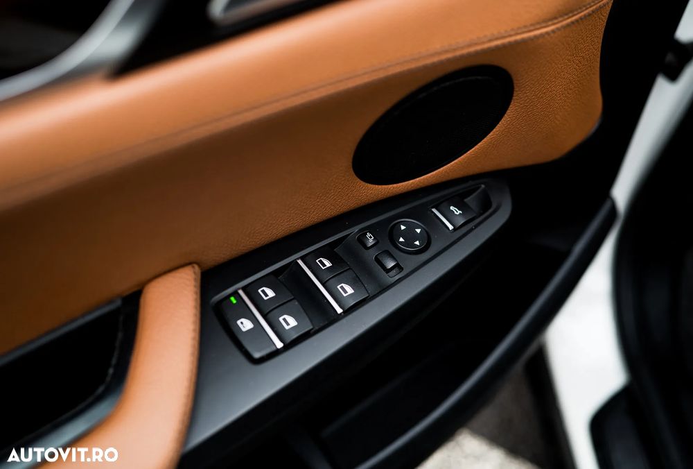 BMW X3 xDrive28i Aut. Advantage - 16