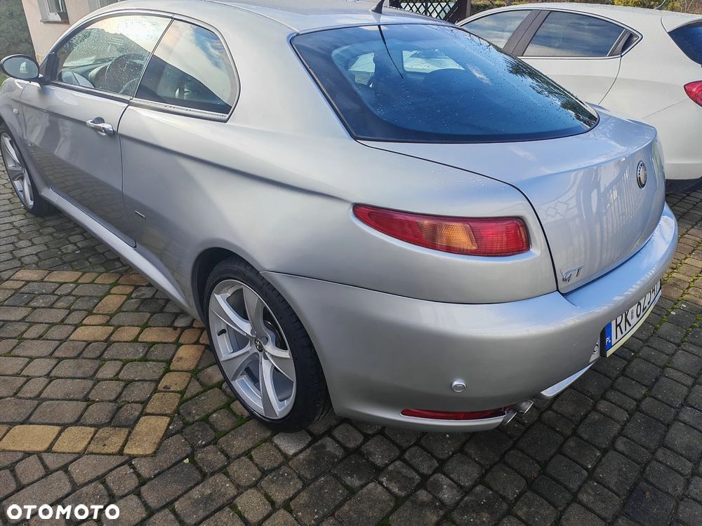 Alfa Romeo GT 1.9JTD 16V Q2 - 11