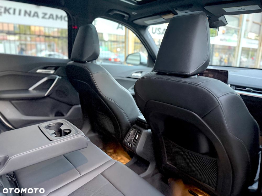 BMW X1 xDrive25i xLine - 22