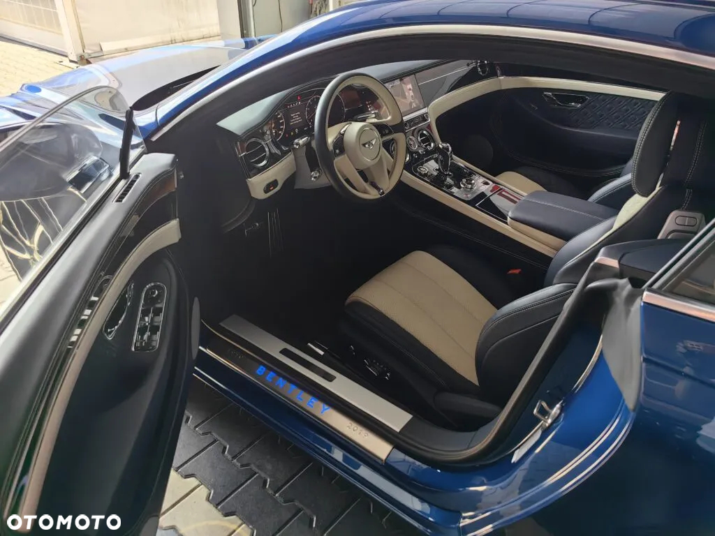 Bentley Continental GT - 20