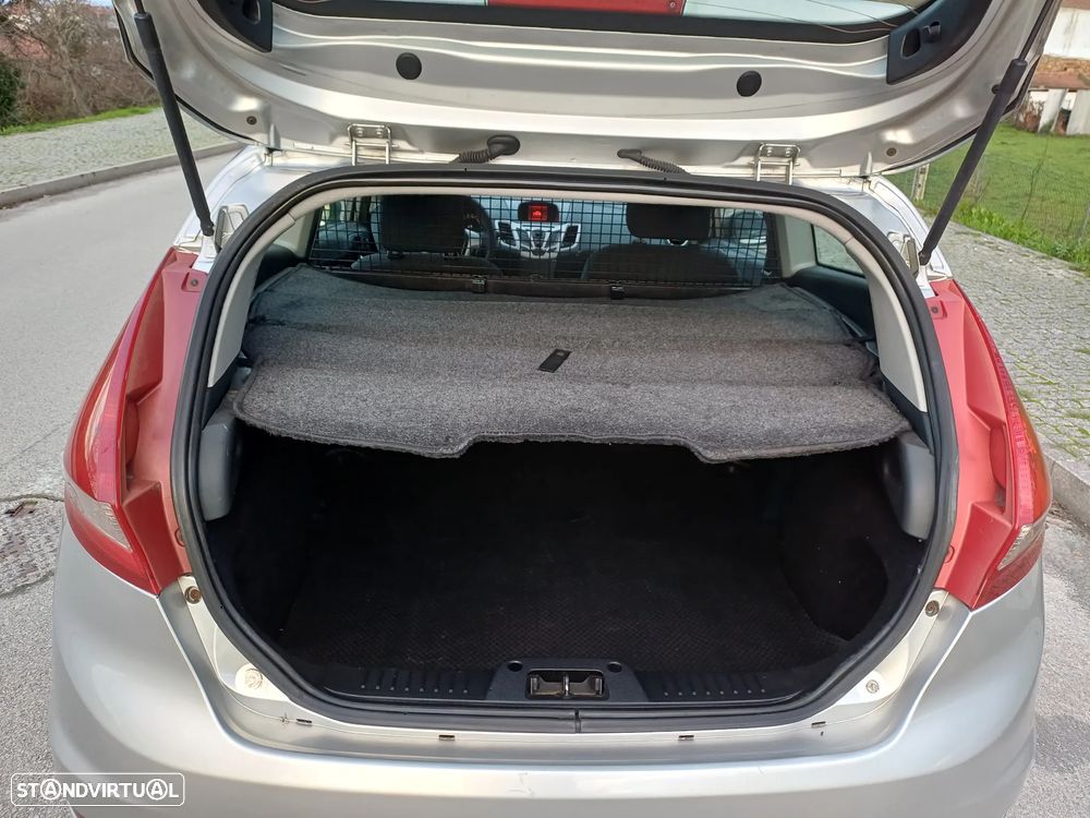 Ford Fiesta 1.4 TDCI Trend - 13