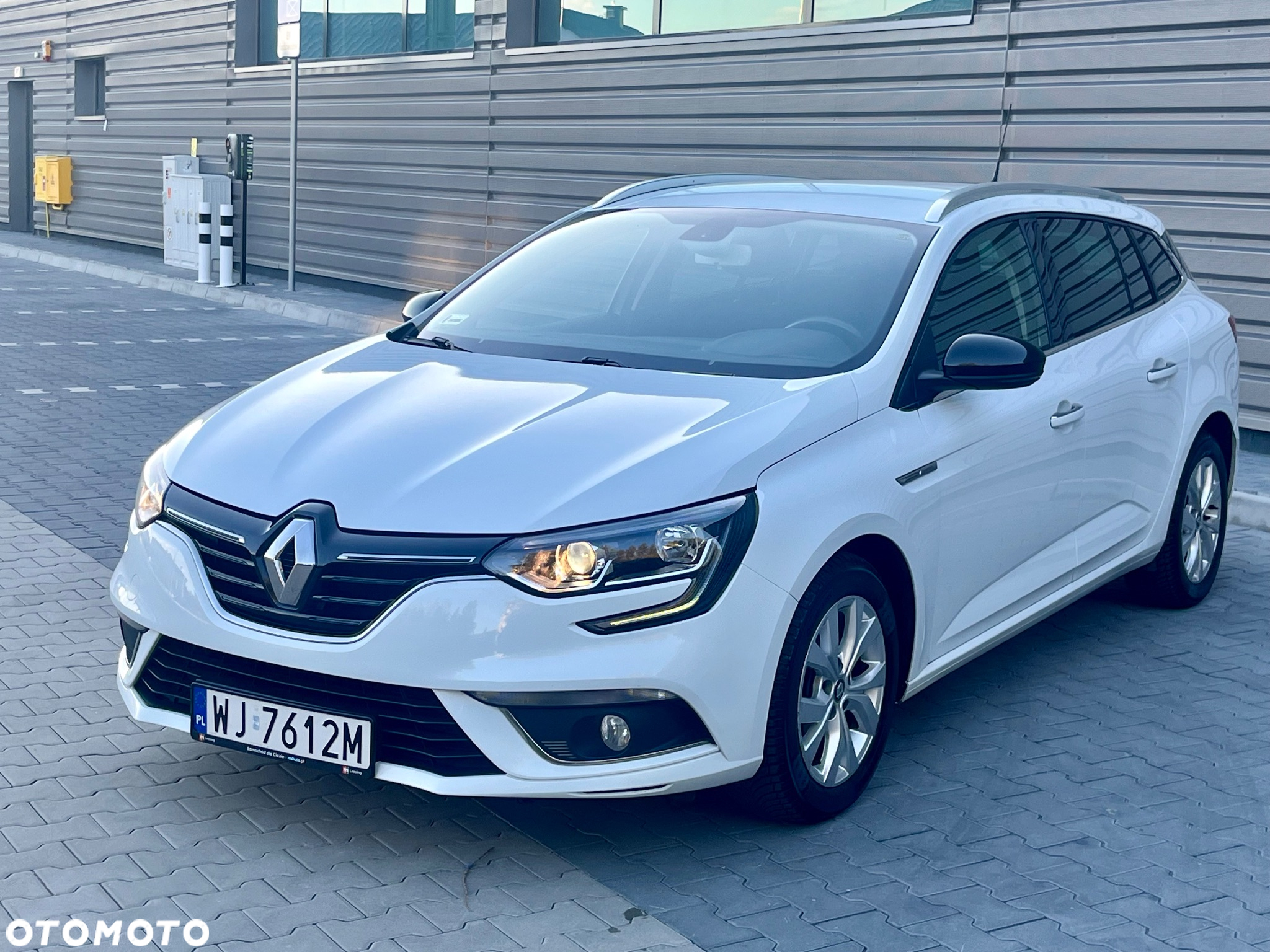 Renault Megane 1.5 Blue dCi Limited - 5