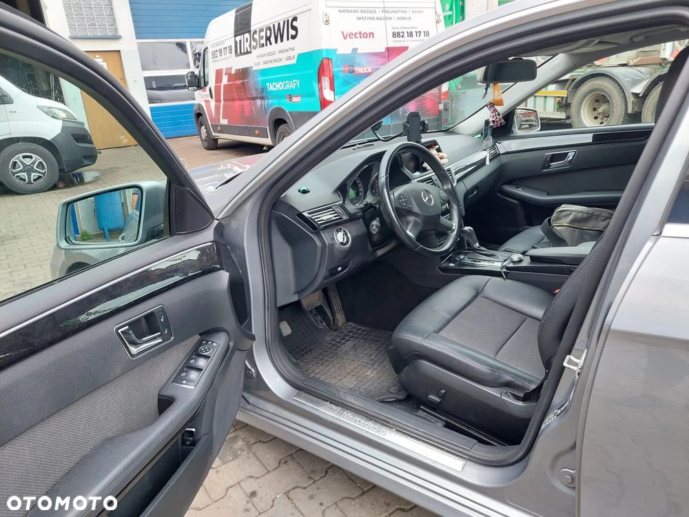 Mercedes-Benz Klasa E 200 CDI DPF BlueEFFICIENCY 7G-TRONIC - 8