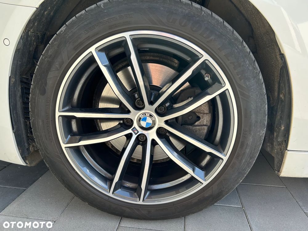 BMW Seria 5 520d xDrive M Sport sport - 12