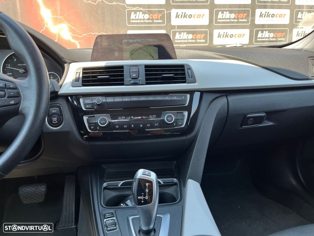 BMW 318 d Line Luxury Auto - 26