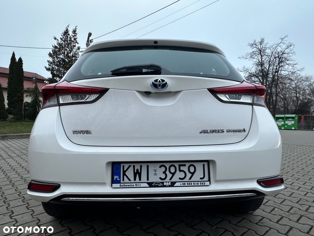 Toyota Auris 1.8 HSD Prestige - 10