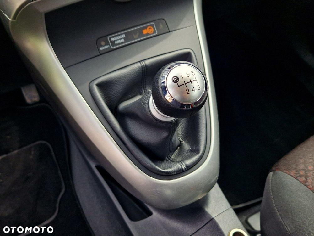 Toyota Verso 2.0 D-4D - 30