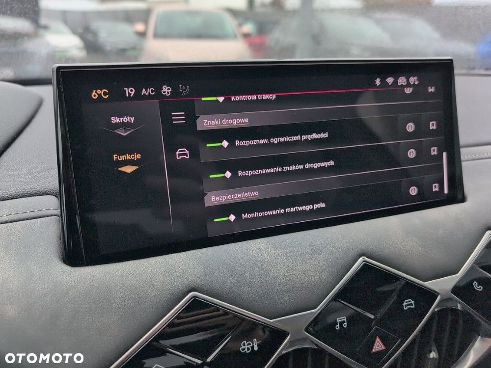 DS Automobiles DS 3 Crossback - 29