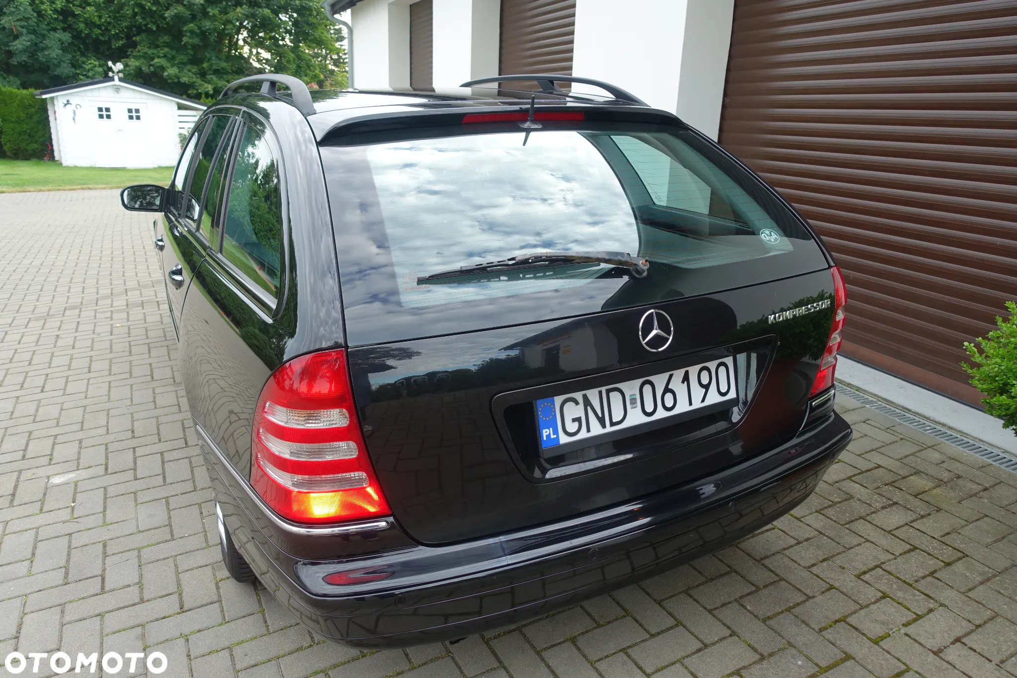 Mercedes-Benz Klasa C 180 T Kompressor Automatik Avantgarde - 32