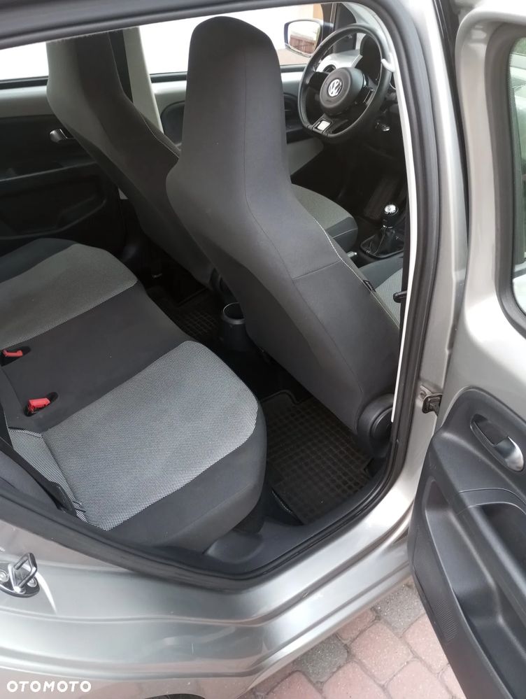 Volkswagen up! cheer - 10