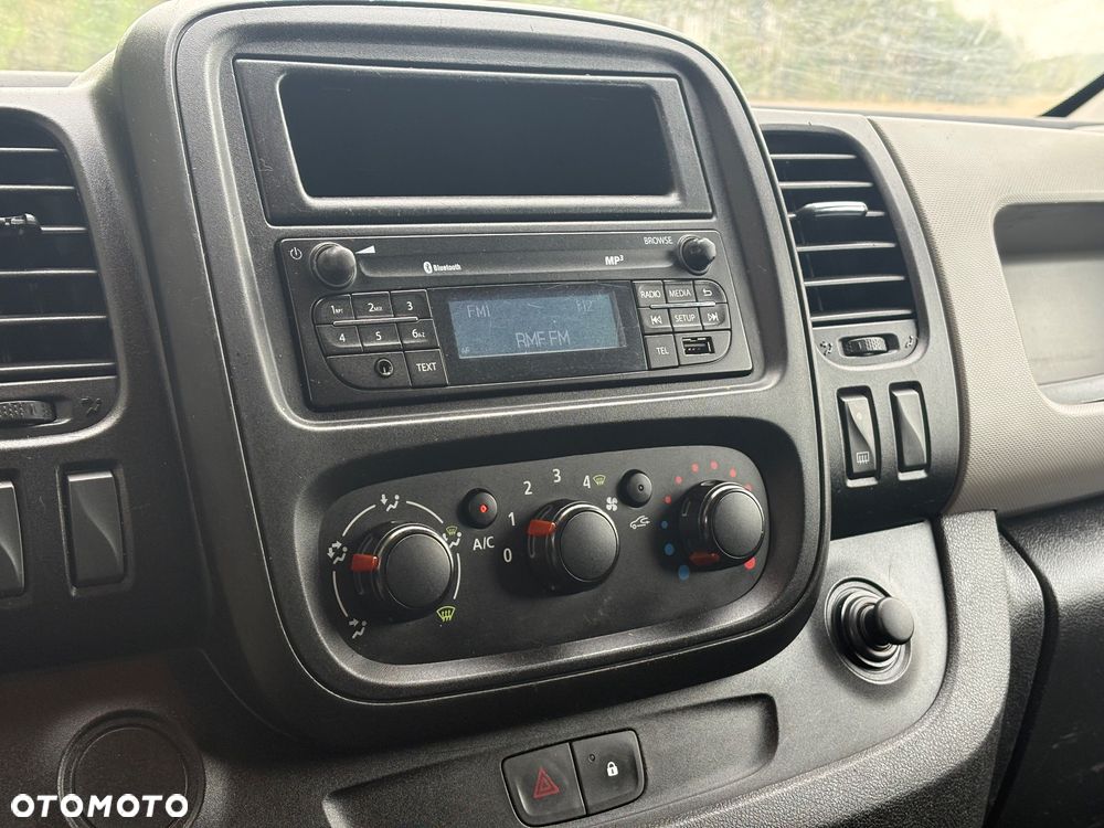 Renault Trafic - 10