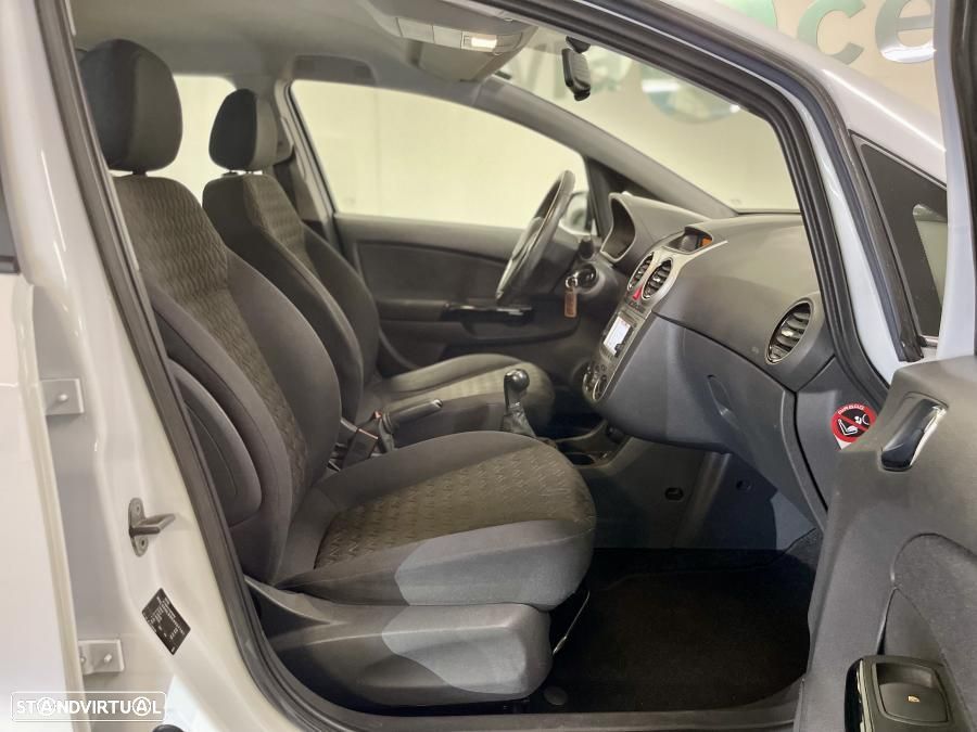 Opel Corsa 1.2 Go! FlexFuel - 19