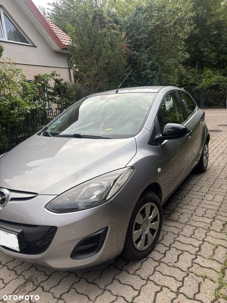 Mazda 2 - 4