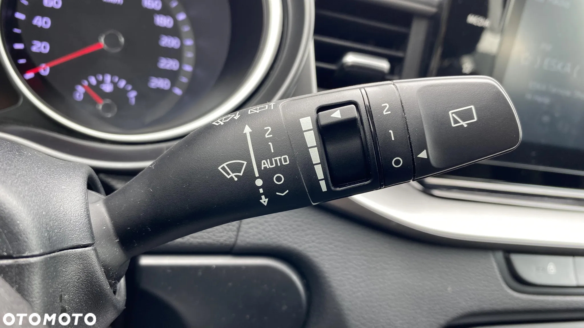 Kia Ceed 1.5 T-GDI M - 12