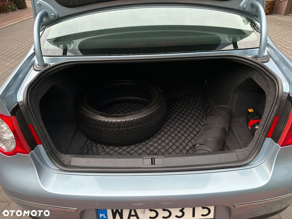 Volkswagen Passat - 39