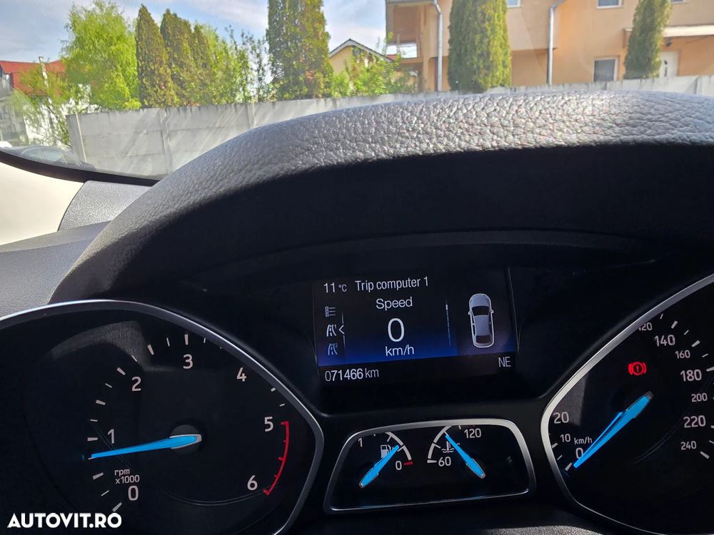 Ford Kuga 2.0 TDCi 2WD Titanium - 12