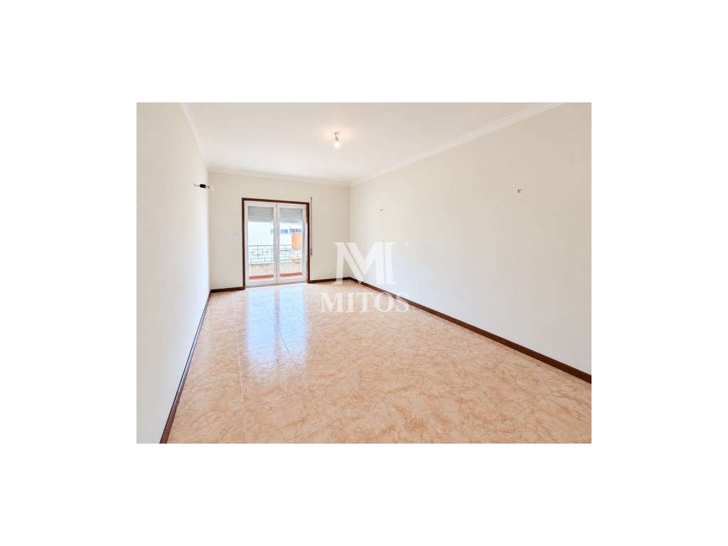 Apartamento T2 Arrendamento - Monserrate - Grande imagem: 4/8