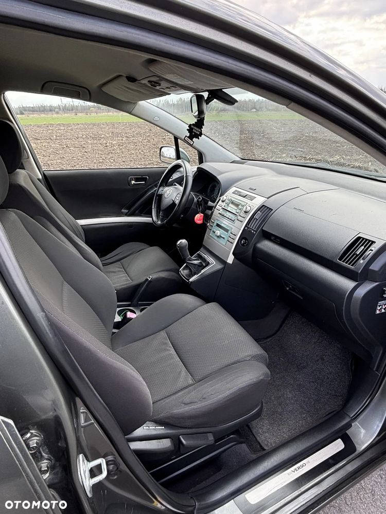 Toyota Corolla Verso 1.8 Sol - 6