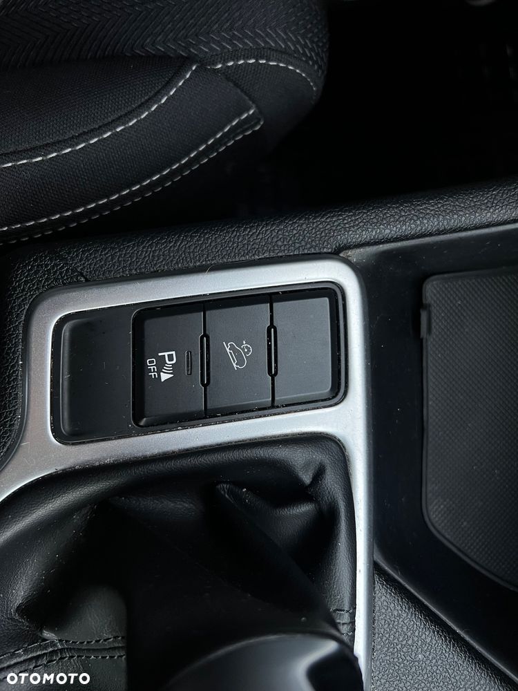 Kia Sportage 1.6 GDI M 2WD - 24