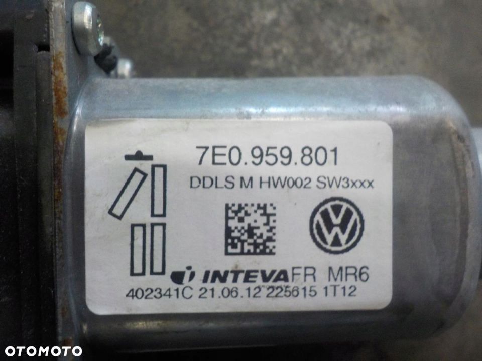 VW T5 SILNICZEK PODNOSZENIA SZYBY PRAWY 7E0959801 - 3