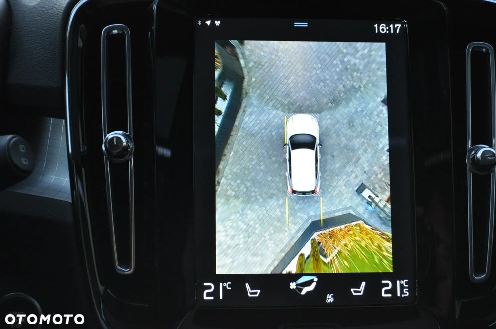 Volvo XC 40 T3 Momentum Pro - 31