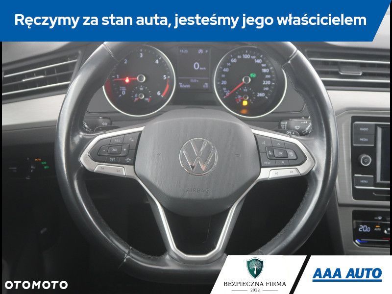 Volkswagen Passat Variant - 17