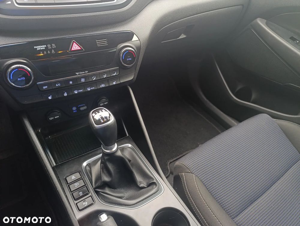 Hyundai Tucson 1.6 GDI BlueDrive Comfort 2WD - 18