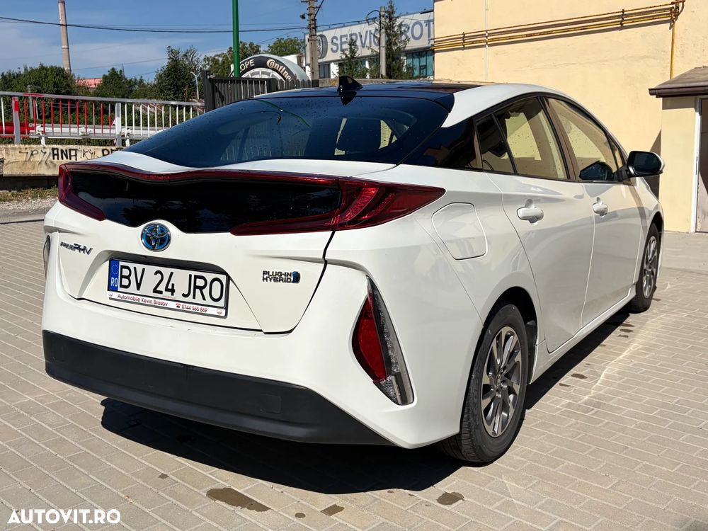 Toyota Prius - 13