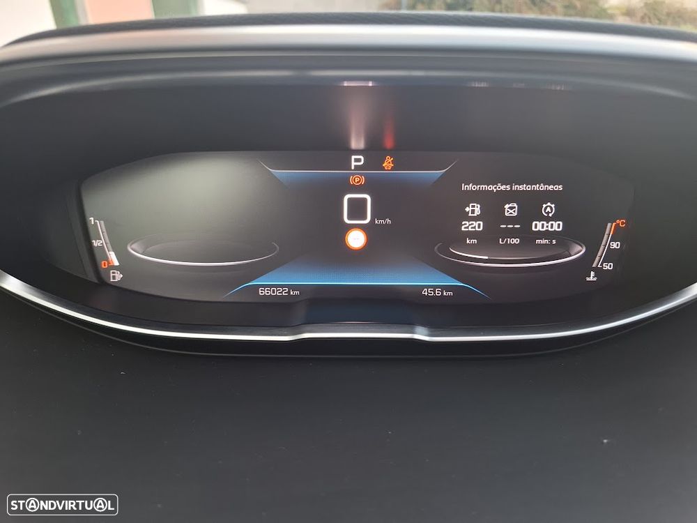 Peugeot 3008 1.2 PureTech Allure EAT8 - 12