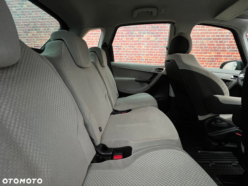 Citroën C4 Picasso - 18