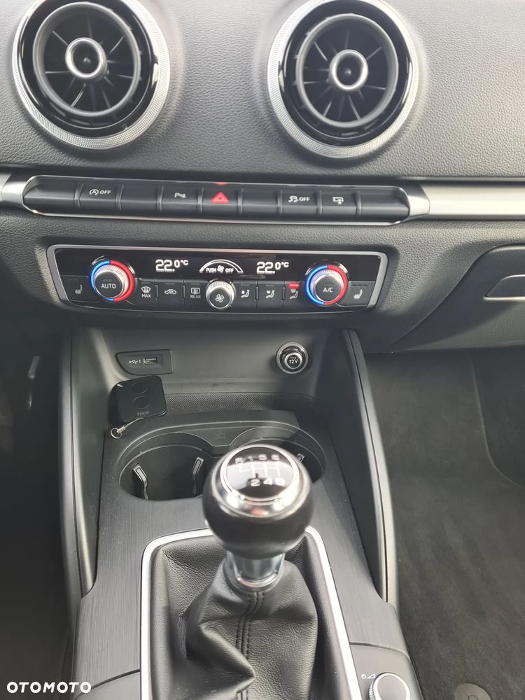 Audi A3 Sportback 1.4 TFSI cylinder on demand ultra Attraction - 23