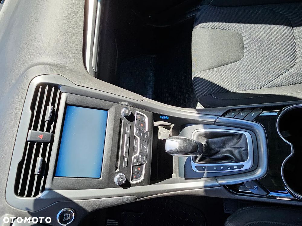 Ford Mondeo 2.0 EcoBlue Titanium - 25