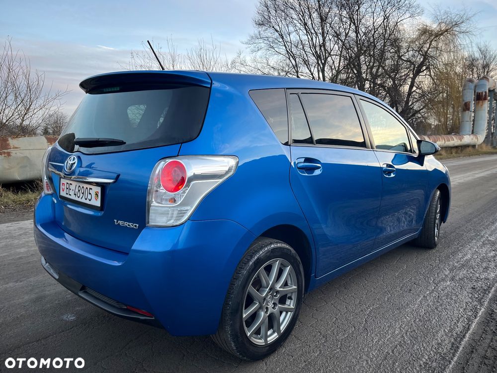 Toyota Verso 1.8 Executive - 9