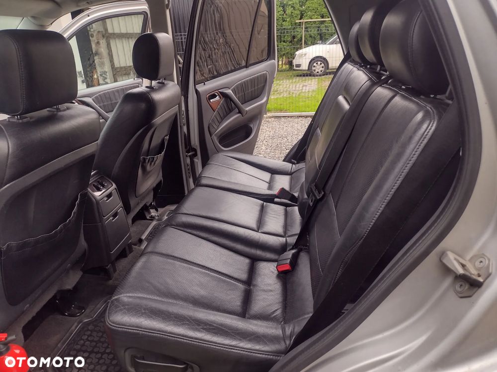 Mercedes-Benz ML - 11