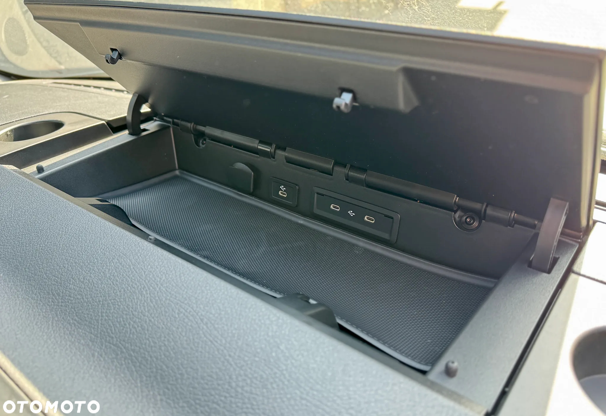 Mercedes-Benz Sprinter - 25