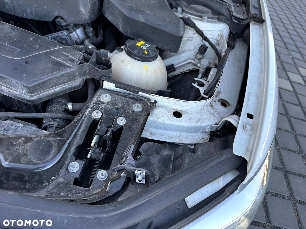BMW Seria 1 118i Sport Line - 28
