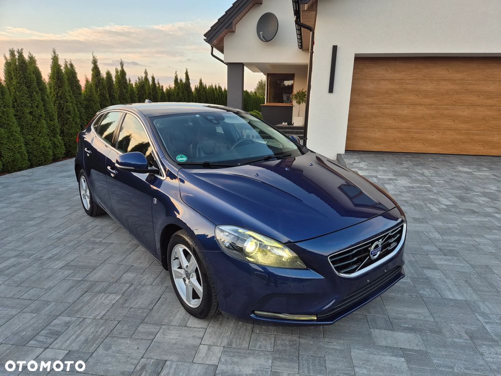 Volvo V40 - 1