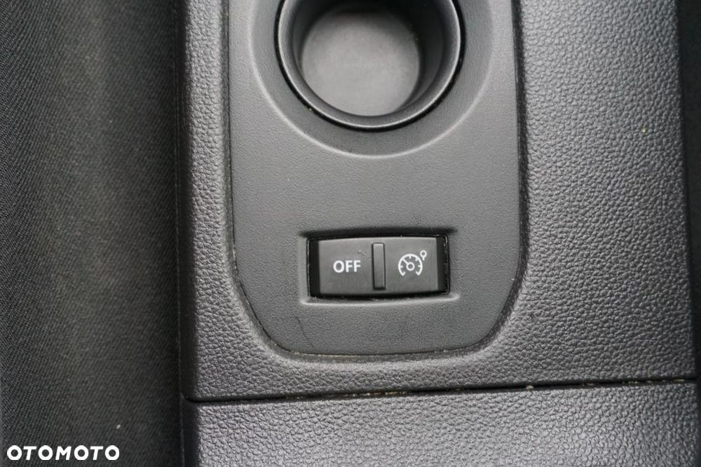 Dacia Duster 1.6 SCe Essential - 22