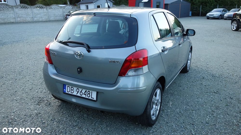 Toyota Yaris 1.33 Luna - 9